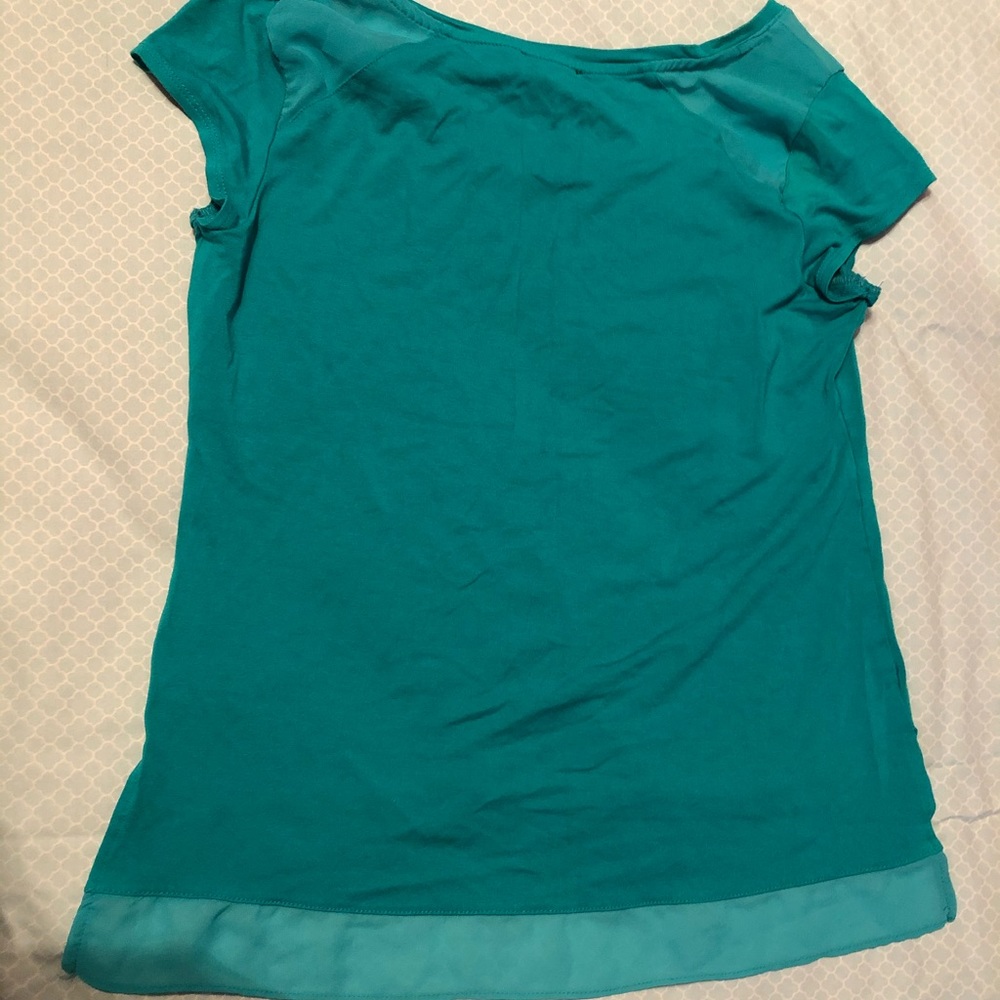 The Limited Sheer Shoulder Short Sleeve Shirt - Picture 2 of 3
